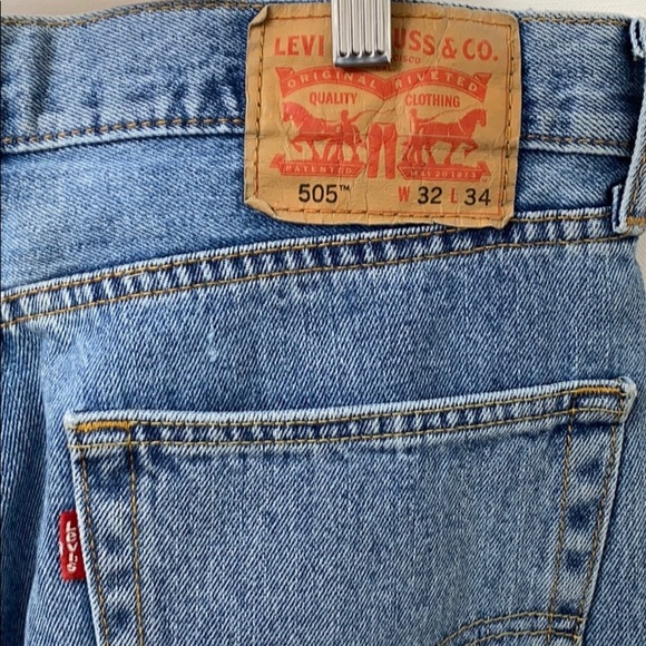 Levi's Other - LEVI’S 505 Blue Jeans  W32 , L 34 straight